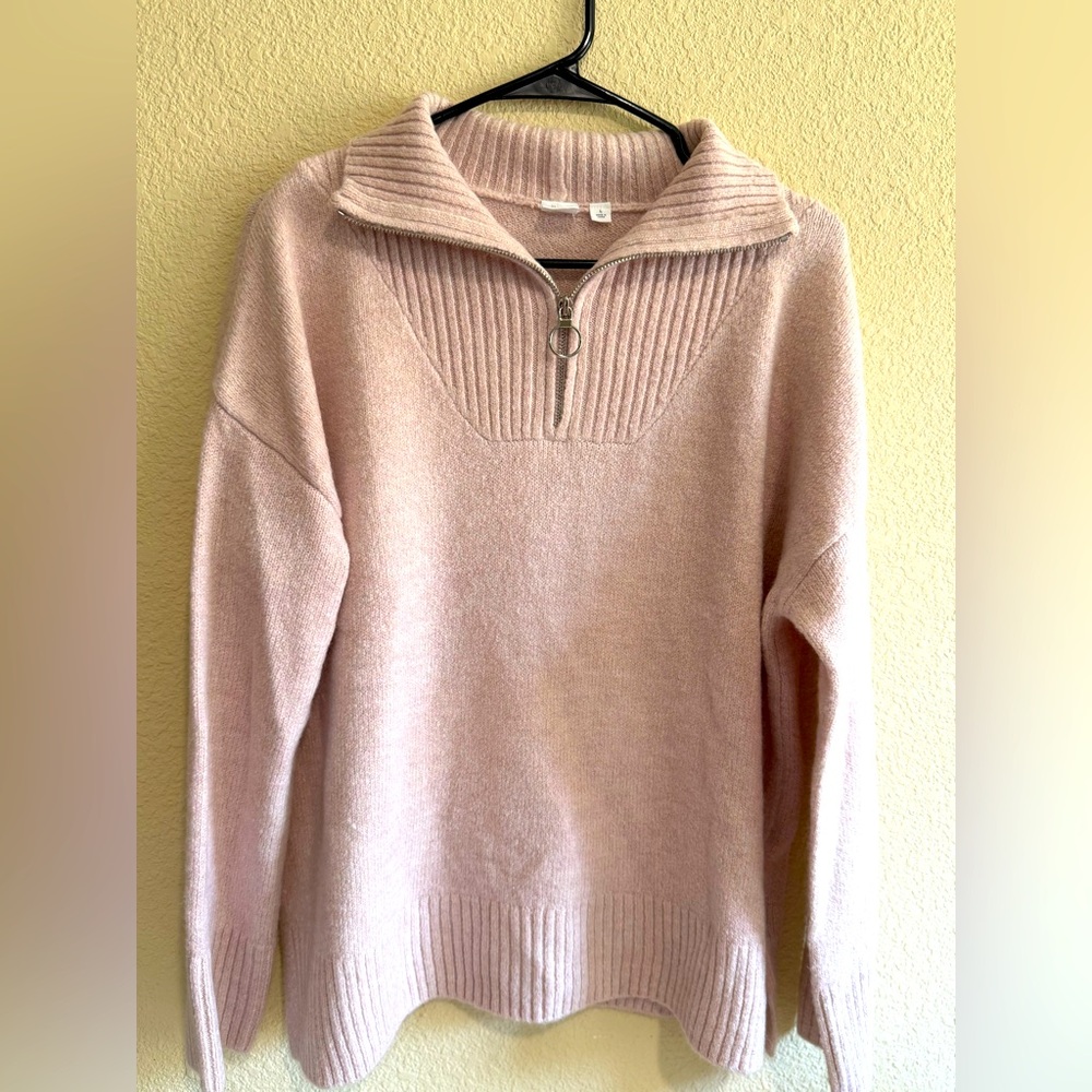 GAP Light Blush Pink  Sweater. NWT.